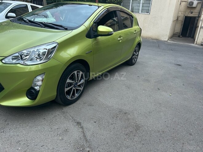 Toyota Aqua 2015, 110,000 km - 1.5 l - Bakı