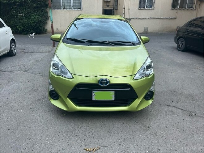 Toyota Aqua 2015, 110,000 km - 1.5 l - Bakı