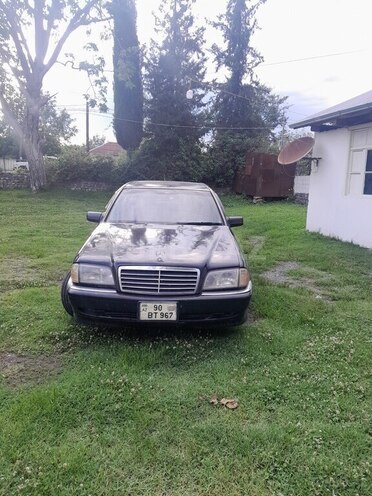 Mercedes C 220 1995, 282,600 km - 2.2 l - Zaqatala