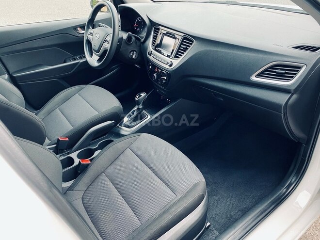 Hyundai Accent 2021, 75,000 km - 1.6 l - Bakı