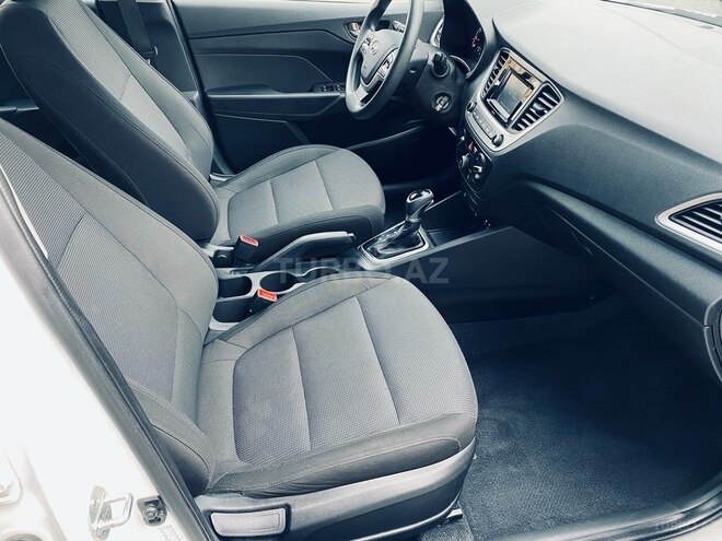 Hyundai Accent 2021, 75,000 km - 1.6 l - Bakı