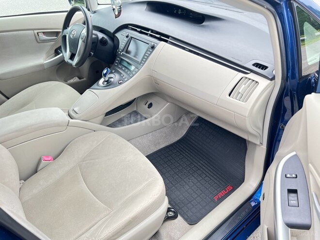 Toyota Prius 2010, 195,000 km - 1.8 l - Bakı