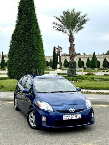 Toyota Prius 2010, 195,000 km - 1.8 l - Bakı
