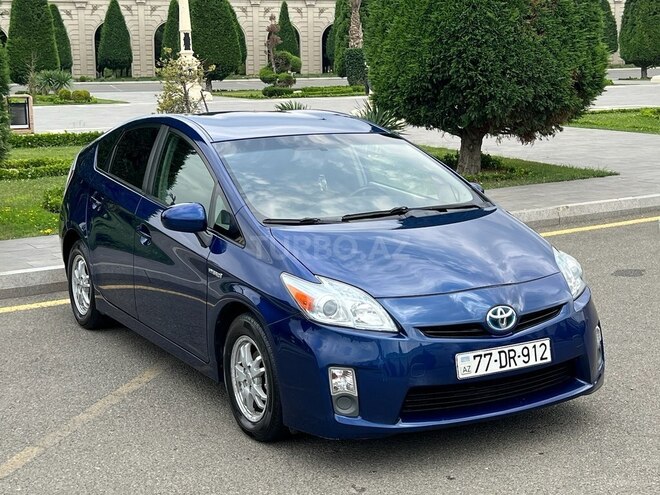 Toyota Prius 2010, 195,000 km - 1.8 l - Bakı