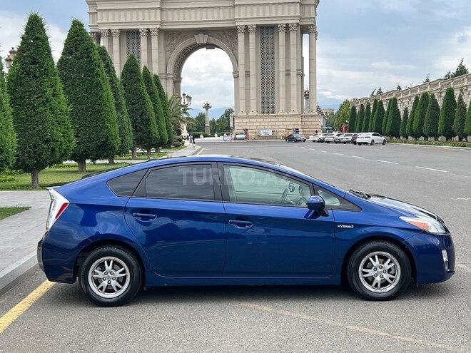Toyota Prius 2010, 195,000 km - 1.8 l - Bakı