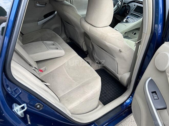 Toyota Prius 2010, 195,000 km - 1.8 l - Bakı