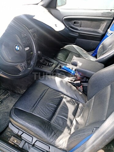 BMW 320 1993, 470,000 km - 2.0 л - Bakı