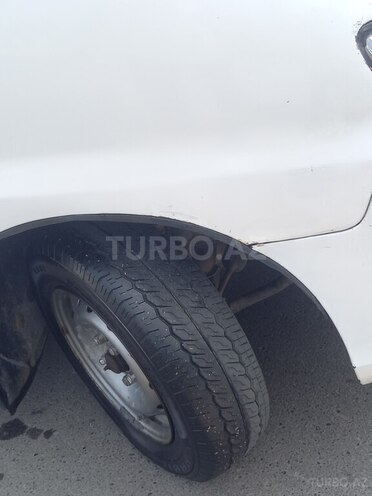Hyundai H-1 2005, 696,272 km - 2.5 l - İmişli