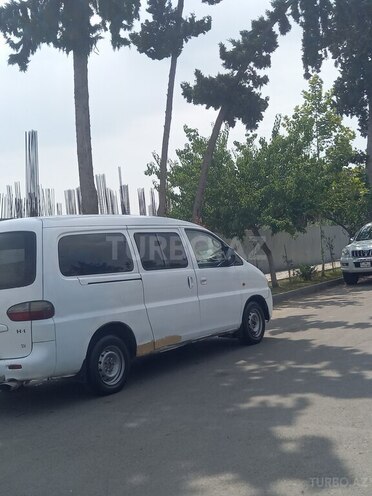 Hyundai H-1 2005, 696,272 km - 2.5 l - İmişli