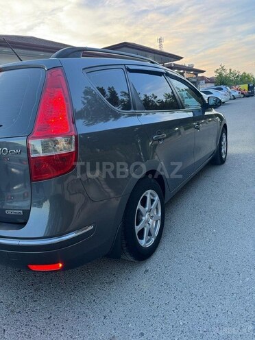 Hyundai i30 2008, 261,000 km - 2.0 l - Bakı