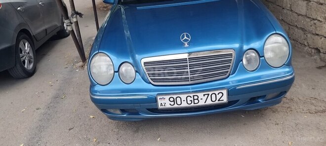 Mercedes E 240 1999, 266,000 km - 2.4 l - Bakı