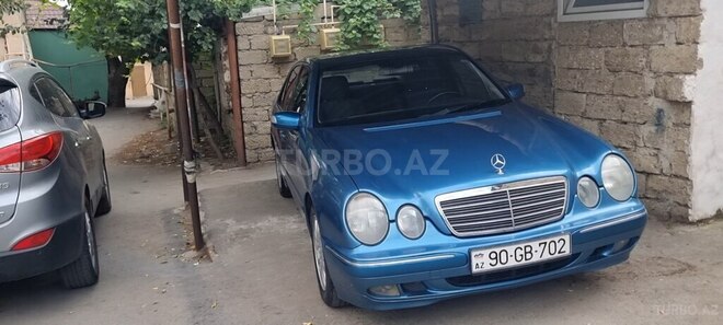Mercedes E 240 1999, 266,000 km - 2.4 l - Bakı