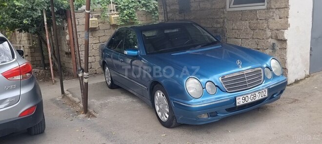 Mercedes E 240 1999, 266,000 km - 2.4 l - Bakı