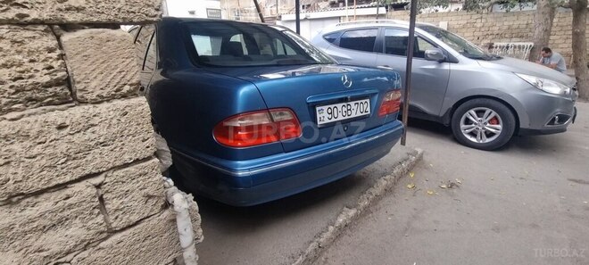 Mercedes E 240 1999, 266,000 km - 2.4 l - Bakı
