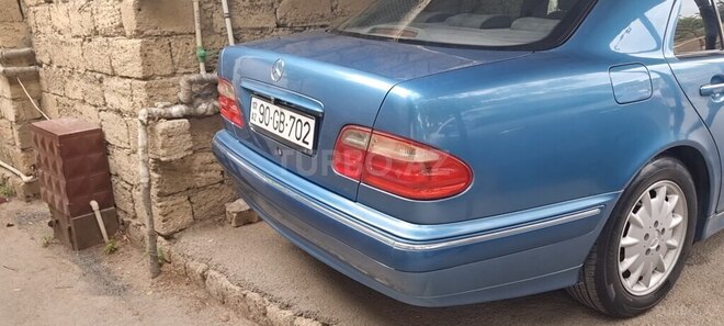Mercedes E 240 1999, 266,000 km - 2.4 l - Bakı