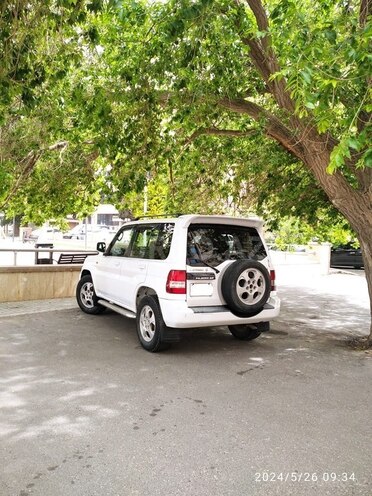 Mitsubishi Pajero io 2002, 243,645 km - 2.0 l - Lənkəran