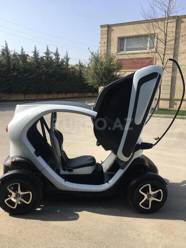 Renault  2008, 2,000 km - 0.0 л - Bakı