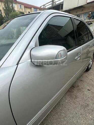 Mercedes E 270 2001, 375,000 km - 2.7 l - Bakı