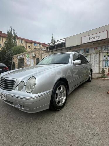 Mercedes E 270 2001, 375,000 km - 2.7 l - Bakı