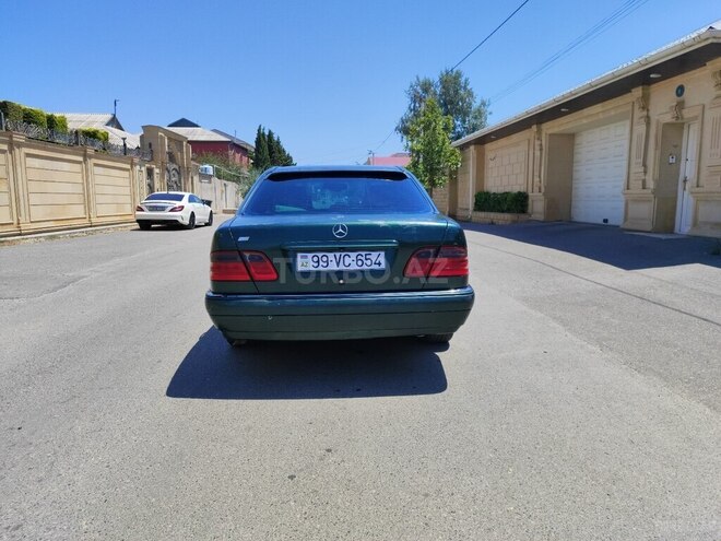 Mercedes E 230 1996, 420,000 km - 2.3 l - Sumqayıt