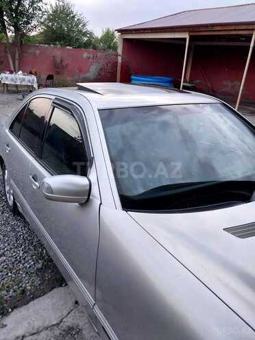 Mercedes E 270 1999, 261,200 km - 2.7 l - Sabirabad