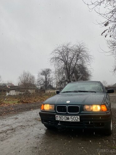 BMW 318 1993, 212,000 km - 1.8 l - Ağcabədi