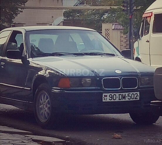 BMW 318 1993, 212,000 km - 1.8 l - Ağcabədi
