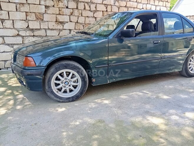 BMW 318 1993, 212,000 km - 1.8 l - Ağcabədi