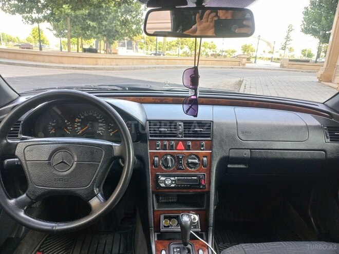 Mercedes C 200 1997, 365,000 km - 2.0 л - Bakı