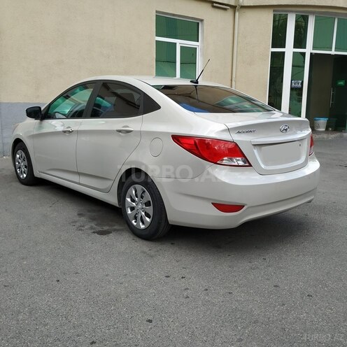Hyundai Accent 2016, 145,000 km - 1.6 л - Bakı