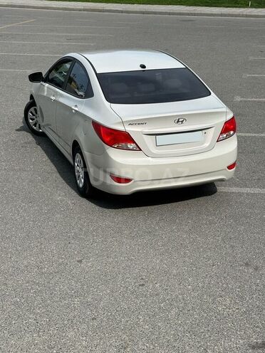 Hyundai Accent 2016, 145,000 km - 1.6 л - Bakı