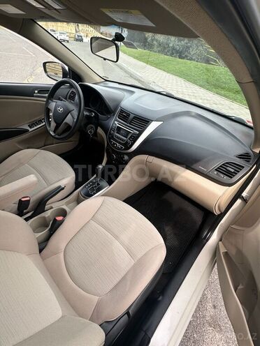 Hyundai Accent 2016, 145,000 km - 1.6 л - Bakı