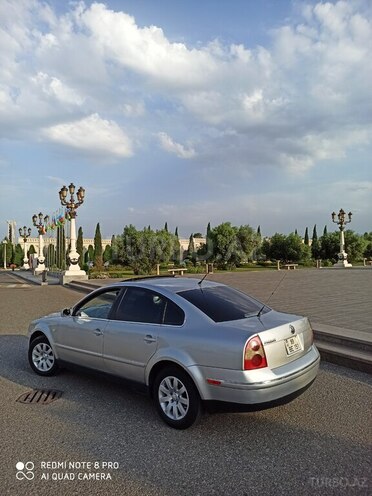 Volkswagen Passat 2001, 200,000 km - 1.8 л - Gəncə