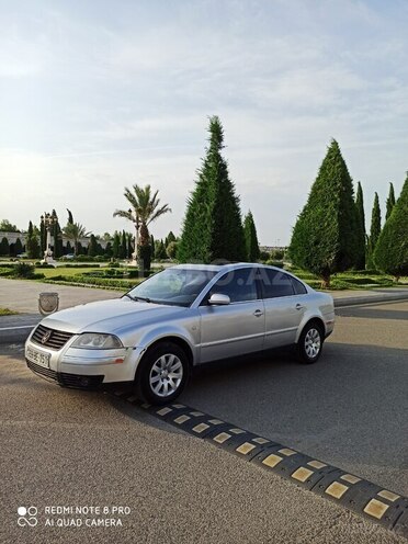 Volkswagen Passat 2001, 200,000 km - 1.8 л - Gəncə