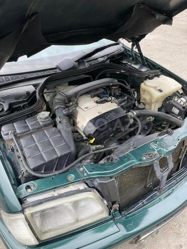 Mercedes C 180 1998, 327,000 km - 1.8 l - Bakı
