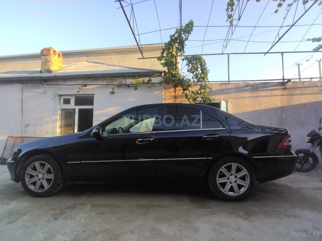 Mercedes C 240 2001, 270,000 km - 2.6 l - Bakı