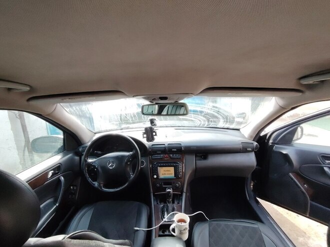 Mercedes C 240 2001, 270,000 km - 2.6 l - Bakı