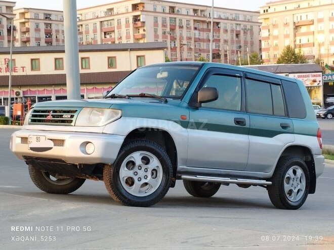Mitsubishi Pajero io 1999, 240,000 km - 2.0 l - Bakı