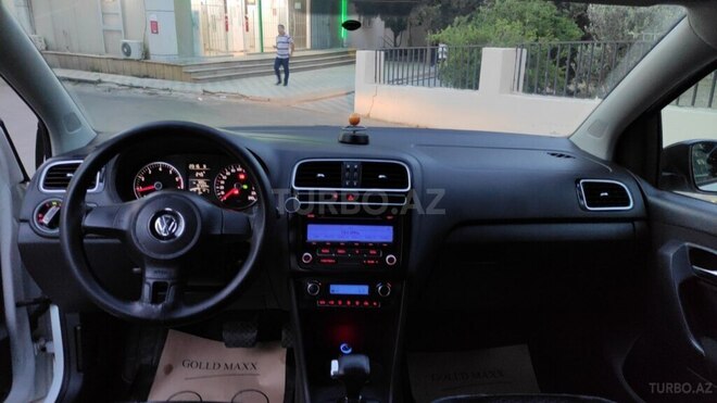 Volkswagen Polo 2010, 197,000 km - 1.4 l - Bakı