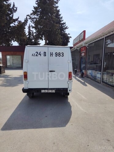 Mercedes 208 D 1986, 393,830 km - 0.2 l - Göyçay