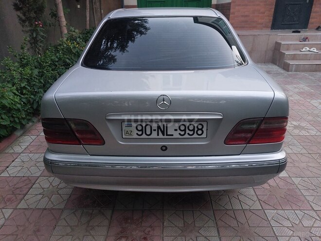 Mercedes E 220 d 2000, 307,000 km - 2.2 л - Bakı