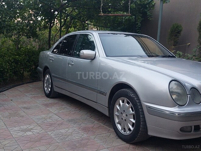 Mercedes E 220 d 2000, 307,000 km - 2.2 л - Bakı