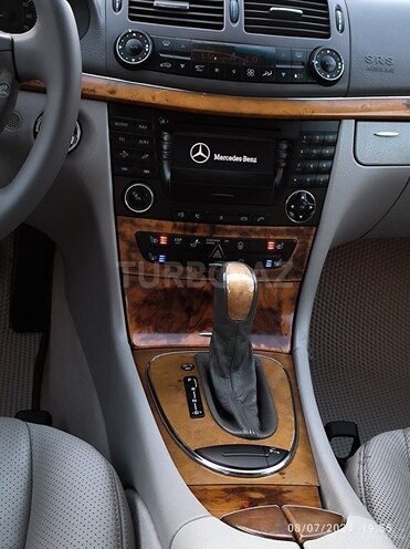 Mercedes E 320 2002, 242,122 km - 3.2 л - Bakı