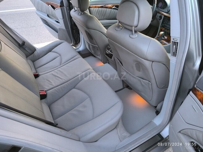 Mercedes E 320 2002, 242,122 km - 3.2 л - Bakı
