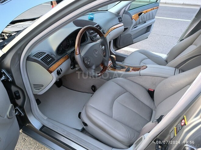 Mercedes E 320 2002, 242,122 km - 3.2 л - Bakı