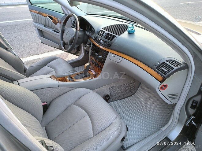 Mercedes E 320 2002, 242,122 km - 3.2 л - Bakı