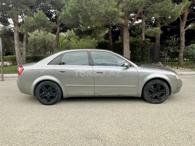 Audi A4 2002, 380,000 km - 2.4 l - Bakı