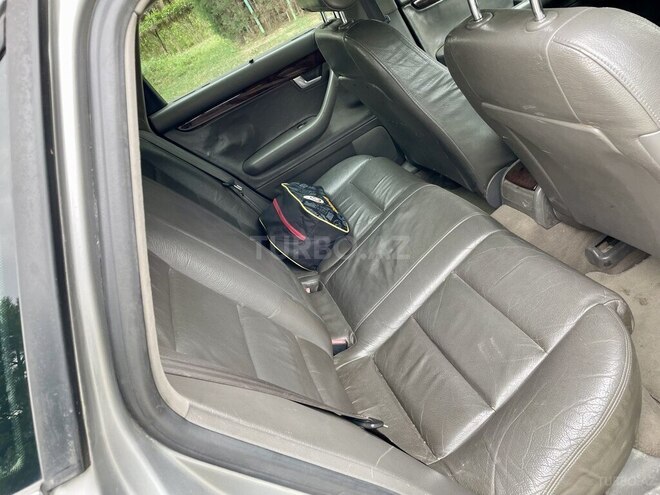 Audi A4 2002, 380,000 km - 2.4 l - Bakı
