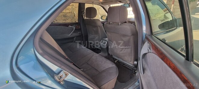 Mercedes E 240 1999, 266,000 km - 2.4 l - Bakı
