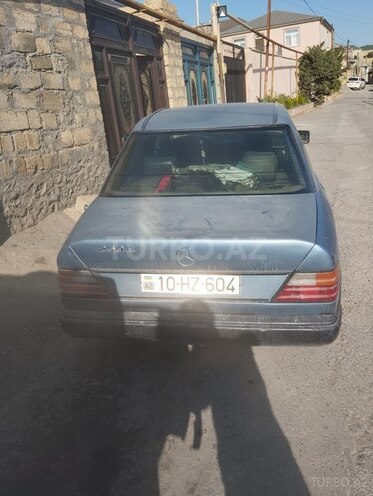 Mercedes E 230 1985, 233,344 km - 2.3 l - Bakı
